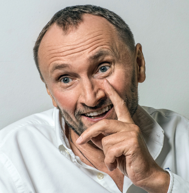 Александр Чекменев