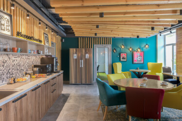 Галерея вместо галеры. Зачем бизнесу коллекции искусства в офисе /Фото 12