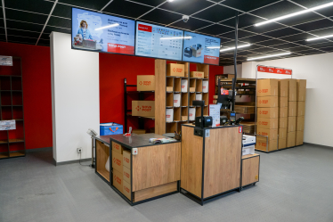 Самая большая сеть за пределами Украины. «Новая почта» открыла 50-е отделение в Польше (фото) /Фото 2