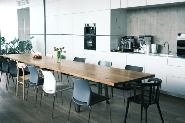 Работай где хочешь, записывай идеи где хочешь. Как устроен офис девелоперской комании SAGA /Фото 23