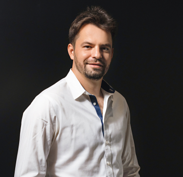 Олександр Чекменьов