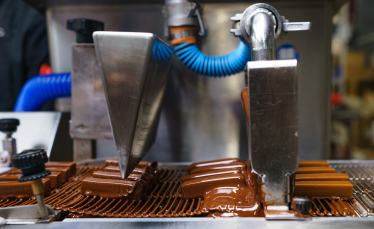 Крафтовый бренд Spell захватил 9% рынка премиум-шоколада и вошел в крупнейшие супермаркеты страны. В чем секрет? /Фото 2