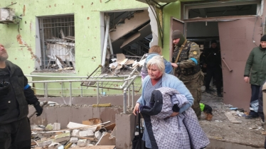 «Людей ховають в братських могилах, деяких — у своїх дворах». Інтерв'ю заступника мера Маріуполя про катастрофу в місті /Фото 5