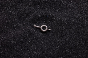 Музей фрагментів війни зібрав 300 артефактів для допомоги постраждалим від дій окупантів. Дев’ять історій експонатів&amp;nbsp; /Фото 4