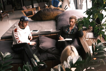 «Ми — плем'я. Ми цінуємо кожного». Як виглядає сміливий офіс креативного агентства Banda /Фото 17