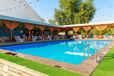 Суд арештував понад 80 об’єктів нерухомості в столичному парку розваг X-Park на острові «Муромець» /Фото 3