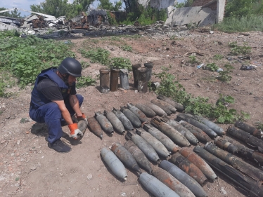 Заміновано пів країни. Правильне розмінування України обійдеться у сотні мільярдів доларів. Хто заробить на небезпечному ринку /Фото 1