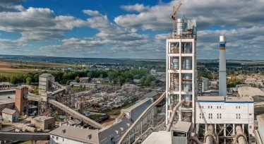 Владелец Vodafone Украина покупает производителя цемента из Ивано-Франковска. Стоимость сделки может достигать $400 млн /из личного архива