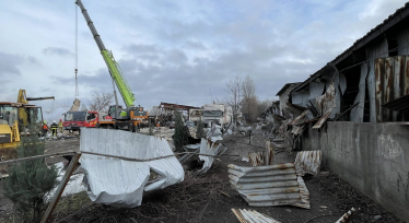 25 листопада внаслідок ракетного удару по Києву постраждав один з об'єктів групи "Текстиль-Контакт" – найбільшого виробника в легкій промисловості України. /Фото: Олександр Соколовський / Facebook