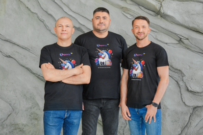 Дмитро Суслов, 45, Володимир Пімахов, 45, і Спартак Поліщук, 28, співзасновники Uspacy /Антон Забєльський для Forbes Ukraine