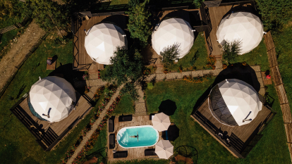 Нова філософія відпочинку: засновник ecopod Олег Саків про те, як глемпінги змінюють туристичний ринок /Фото 1