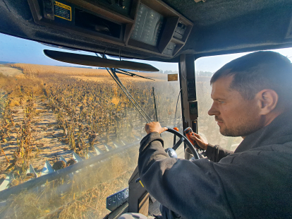 Упродовж 20 років Україна подвоїла виробництво зернових та олійних культур. Як технології допомагають точному землеробству /Фото 7