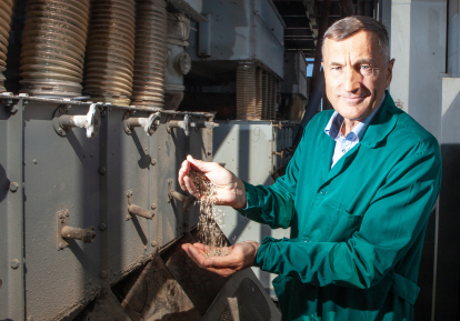 «Надеюсь, это мое первое и последнее место работы». Люди, которые работают по 10-30 лет в крупнейших компаниях Украины. Фотопроект Forbes /Фото 2