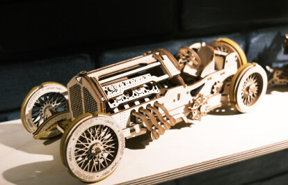 Ugears делает 100 000 3D-пазлов в месяц и продает их в 85 стран. Как выглядит производство этих необычных игрушек /Фото 32