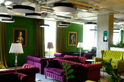 Диджитал-команда Альфа-Банка Украина работает в «13-комнатной квартире». Зачем в компании создали такой формат офиса /Фото 10