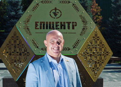 «Надеюсь, это мое первое и последнее место работы». Люди, которые работают по 10-30 лет в крупнейших компаниях Украины. Фотопроект Forbes /Фото 5