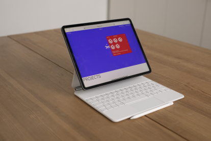 «Перш ніж братися за дизайн, компанії потрібно знайти себе». Засновники студії CREVV про візуальну ідентичність українського бізнесу /Фото 2