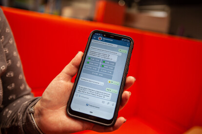 Офис-трансформер и оценка настроения по фото. Как выглядит новый инновационный рабочий хаб Fozzy Group /Фото 21