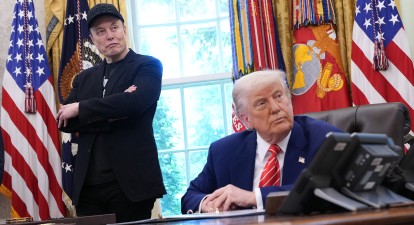 Гендиректор Tesla Ілон Маск і президент США Дональд Трамп в Овальному кабінеті Білого дому 30 травня 2025 року у Вашингтоні, округ Колумбія. /Getty Images