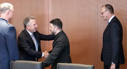 Стів Віткофф, Володимир Зеленський та Фрідріх Мерц /Getty Images