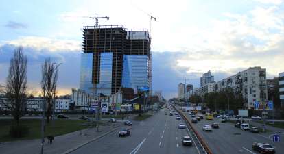 Недобуд Sky Towers Київ /Shutterstock