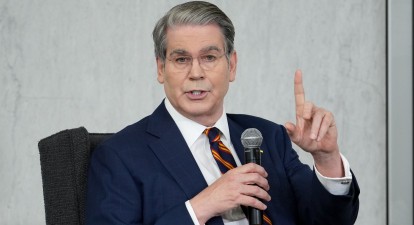 Міністр фінансів США Скотт Бессент заявив, що Китай намагається «потягнути за собою вниз» світову економіку /Getty Images