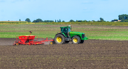 Українські аграрії планують збільшувати посівні площі сої, а кукурудзи - зменшувати /Shutterstock