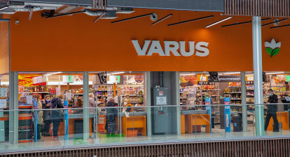 Доставка продуктів Varus, ШІ в ритейлі /Shutterstock