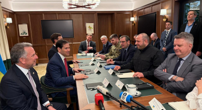 Мирні переговори у Маямі: Марко Рубіо, Стів Віткофф, Джаред Кушнер, Рустем Умєров, Сергій Кислиця /Getty Images