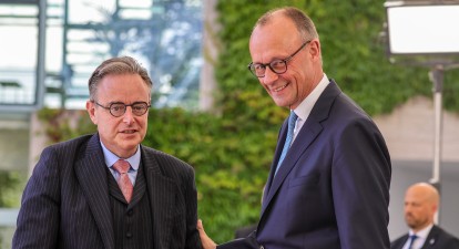 Прем’єр-міністр Бельгії Барт де Вевер і канцлер Німеччини Фрідріх Мерц /Getty Images