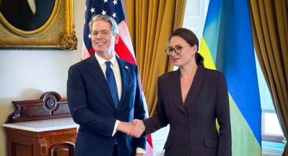 Міністр фінансів США Скотт Бессент і перша віцепремʼєрка - міністерка економіки України Юлія Свириденко /пресслужба Мінекономіки