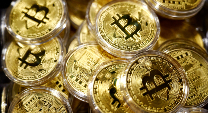 Зниження попиту інституцій, risk-off на ринках та макроневизначеність посилили розпродаж криптоактивів /Getty Images