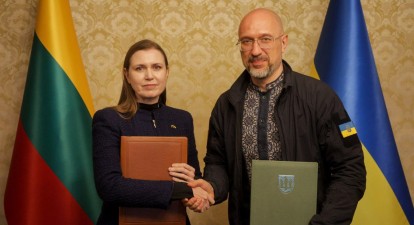 Міністерка національної оборони Литви Довілє Шакалєне та міністр оборони України Денис Шмигаль. Київ, 25 серпня /пресслужба Міноборони