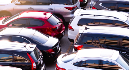 Вживані автомобілі /Shutterstock