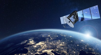 Київстар, Vodafone Україна, Starlink /Shutterstock