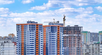 В Раде предлагают покупать первичную недвижимость через эскроу-счета. Цена квартир может вырасти на 30% /Shutterstock