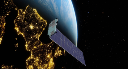 Супутниковий зв'язок Starlink, Київстар, Vodafone Україна, Ілон Маск /Shutterstock