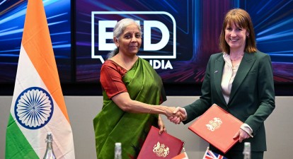 Канцлерка казначейства Великої Британії Рейчел Рівз і міністерка фінансів Індії Нірмалі Сітхараман /Getty Images