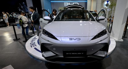 Электромобиль BYD Sealion 7 на автосалоне в Джакарте, ноябрь 2024 года /Getty Images