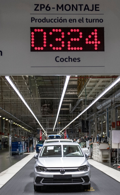 Volkswagen увеличил инвестплан до €180 млрд, чтобы догнать Tesla в области электромобилей