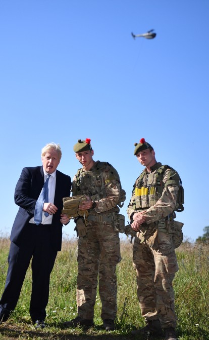 «Черный шершень». Что умеет миниатюрный боевой беспилотник, который украинские военные получат от Великобритании – разбор The Telegraph /Фото Getty Images