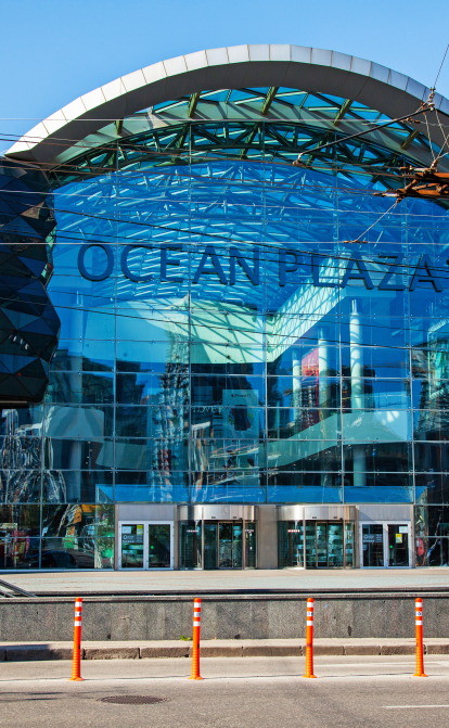 ТРЦ Ocean Plaza /Shutterstock