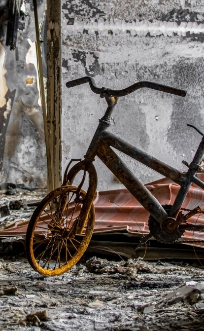 Російські окупанти зруйнували половину Ірпеня. Як технології допомогли оцінити збитки у $922 млн /Shutterstock