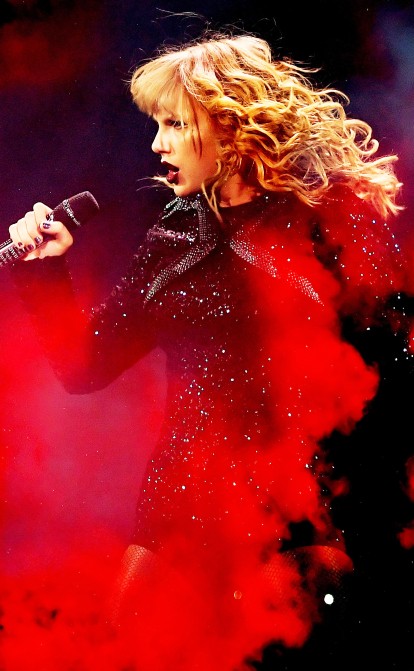 Тейлор Свіфт попереду всіх. Співачка провела найуспішніший тур цього літа, обійшовши за кількістю заробітків Бейонсе, Еда Ширана та Елтона Джона. /Getty Images