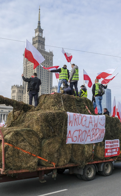 Тисячі польських фермерів вийшли на вулиці Варшави /Getty Images