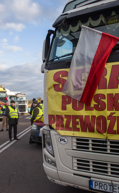 Польские протестующие снова заблокировали самый большой пункт пропуска на границе с Украиной /Getty Images