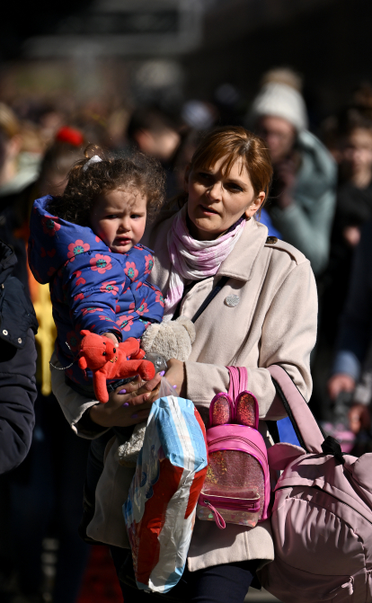 В Европе растет количество беженцев из Украины, больше всего переехало в Германию /Getty Images