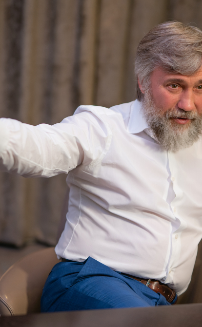 Вадим Новинский передал бизнес своему Smart Holding в траст. Ранее на миллиардера наложила санкции СНБО /Назарий Мазылюк/УП