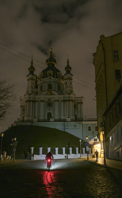 У Yasnо допускають, що жити у режимі відключень українцям доведеться щонайменше до кінця березня /Getty Images