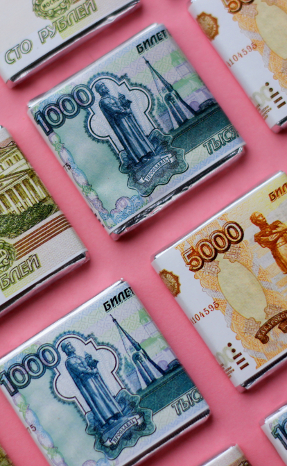 Російський рубль впав до 70 руб./$ через нафтові обмеження Заходу /Shutterstock